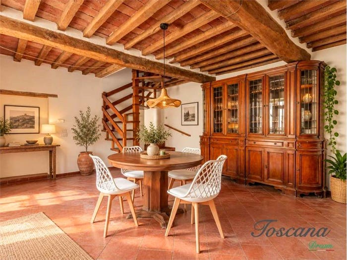 Appartamento quadrilocale in vendita in Via Cavour, Centro, Castelnuovo di Val di Cecina