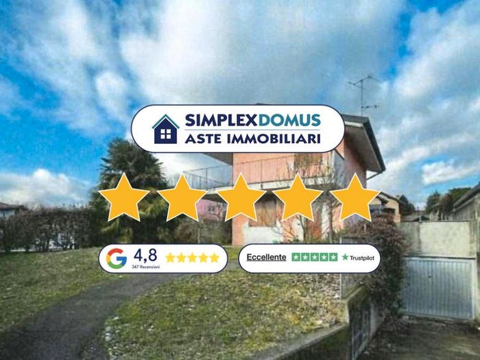 Casa con 6 locali in vendita in Via Giuseppe Verdi, Molteno