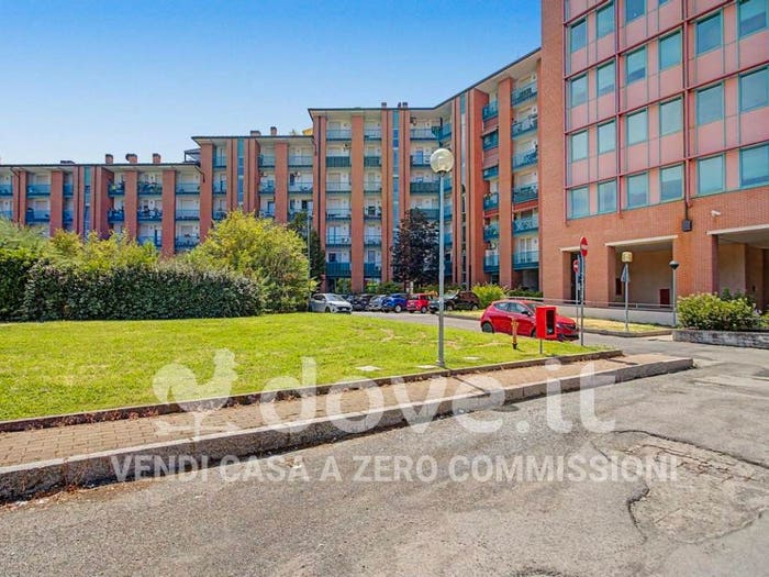 Appartamento quadrilocale in vendita in Via Athos Bellettini, San Donato, Bologna