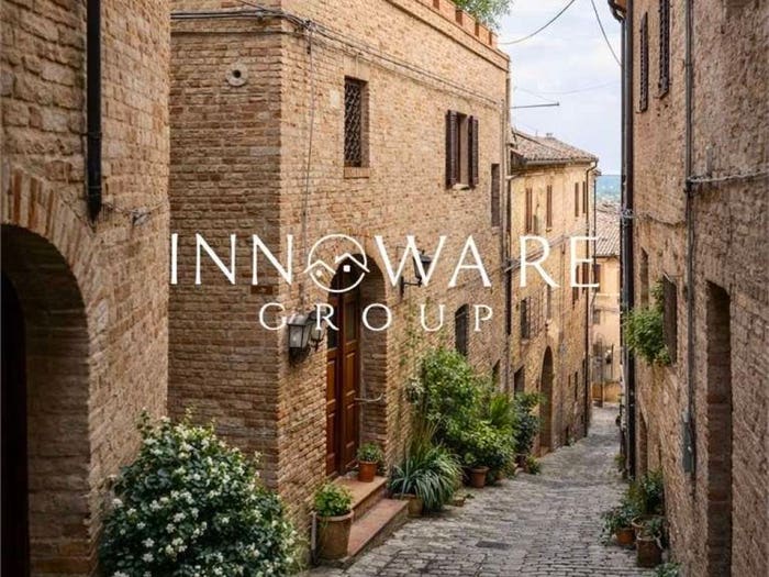 Appartamento con 6 locali in vendita in Civitanova Alta, Civitanova Marche