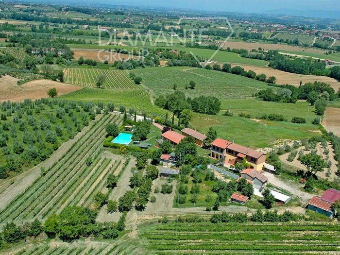 Casa con 6 locali in vendita in Centro, Montepulciano