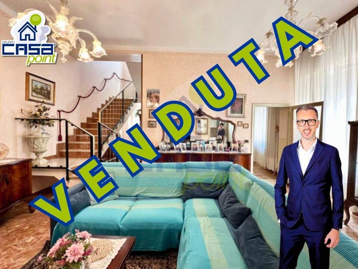 Casa con 5 locali in vendita in VIA ROMA, Centro, Casalmorano