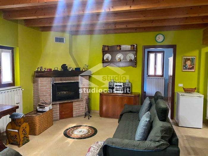 Casa con 5 locali in vendita in Via San Bartolomeo, Taleggio