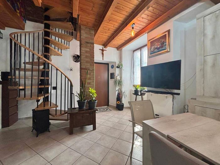 Appartamento bilocale in vendita in Via Vittorio Veneto, Tabiago Cibrone, Nibionno