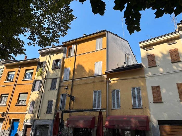 Appartamento trilocale in vendita in Strada Inzani, Parco Ducale Oltretorrente, Parma