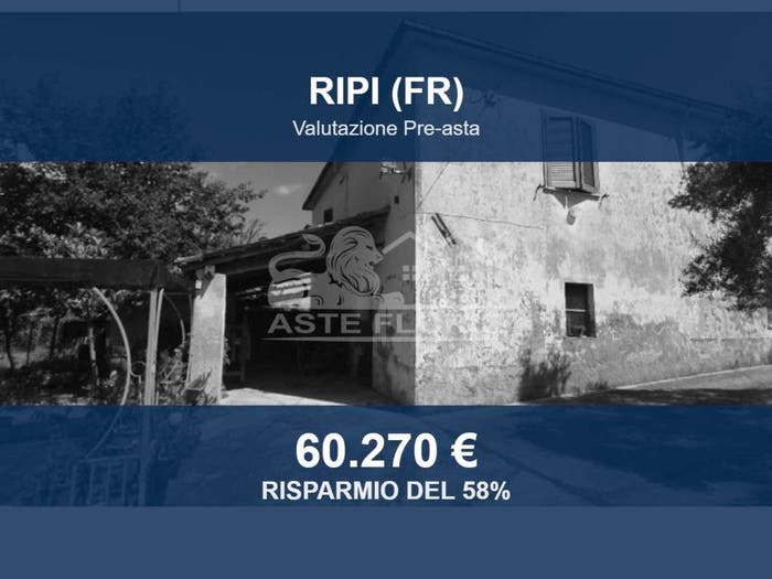 Appartamento con 5 locali in vendita in Via Girate, San Giovanni, Ripi
