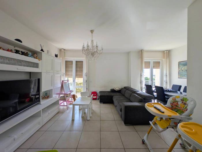Appartamento quadrilocale in vendita in Viale Antonio Labriola, Montemurlo
