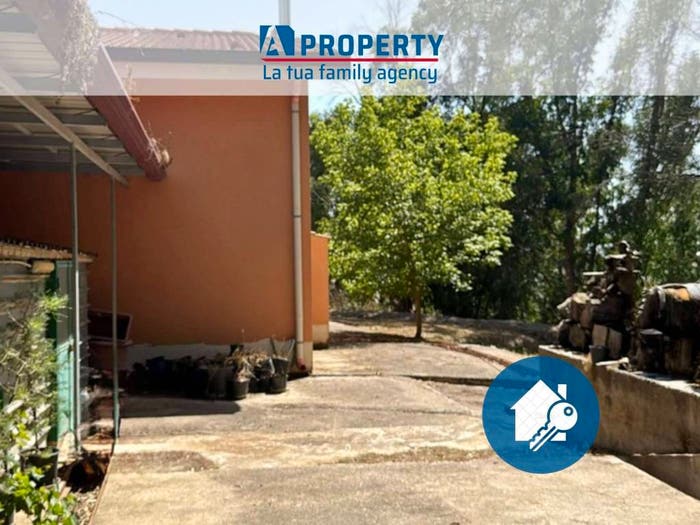 Casa con 6 locali in vendita in SP, Vicari