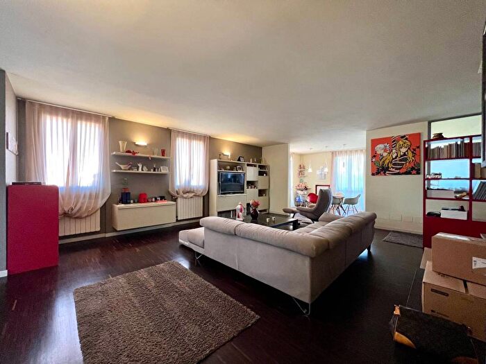 Appartamento quadrilocale in vendita in Via Monsignor Giuseppe Beccaria, San Bernardo Olmo, Lodi