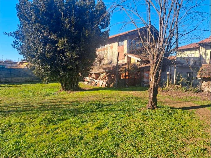 Casa bilocale in vendita in Via Oldrini, Centro, Castelletto Sopra Ticino