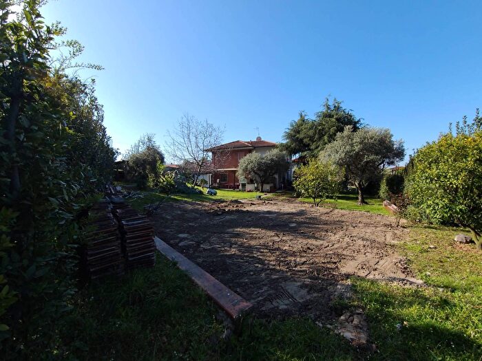 Casa con 5 locali in vendita in Via del Pigone, Seravezza
