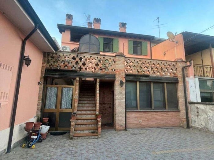 Casa bilocale in vendita in Centro, Madignano