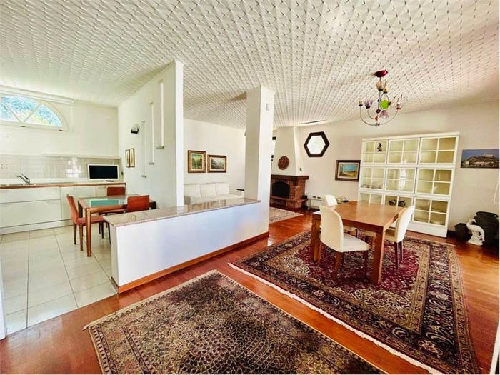 Casa con 6 locali in vendita in Via Trieste, Centro, Taino
