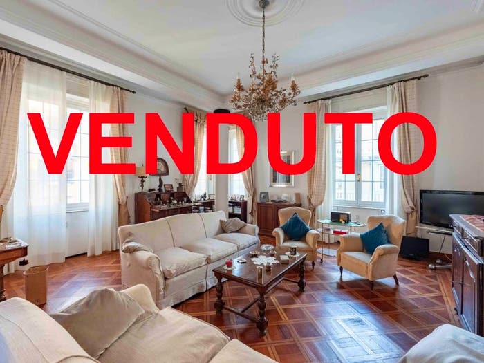 Appartamento con 6 locali in vendita in Via Accinelli, Castelletto, Genova