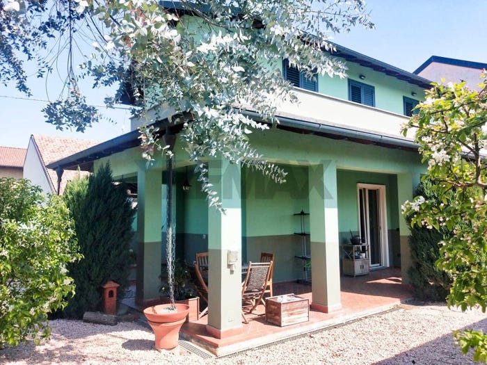 Casa quadrilocale in vendita in Centro, Tornaco