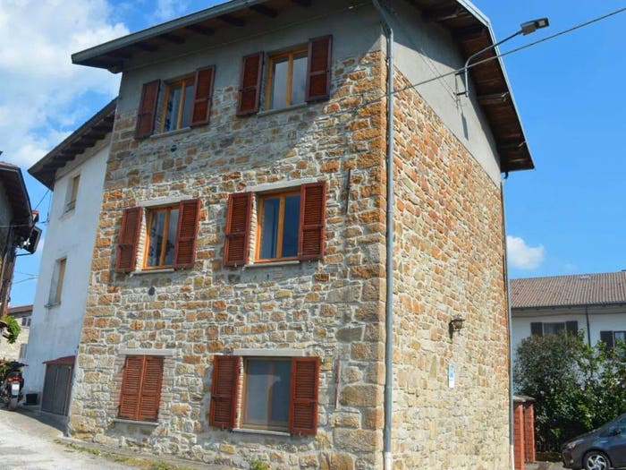 Casa con 6 locali in vendita in Località Casaldonato, Ferriere