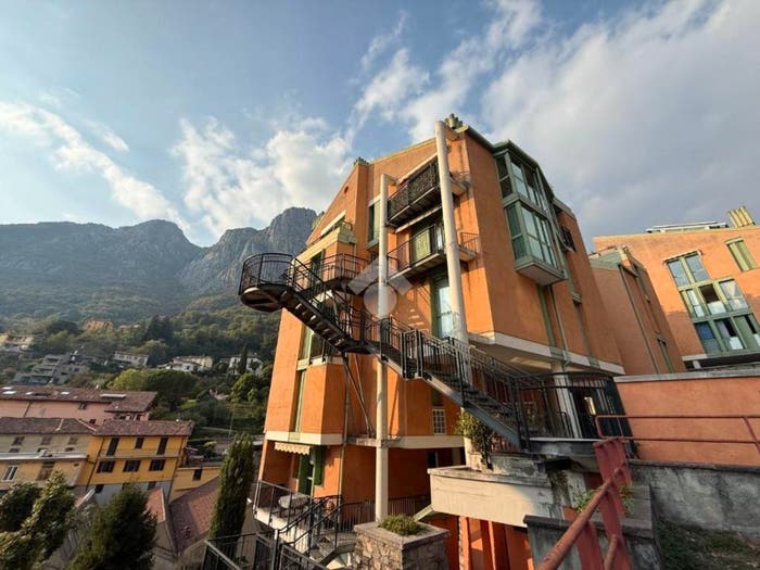 Appartamento quadrilocale in vendita in Corso San Michele del Carso, Rancio, Lecco