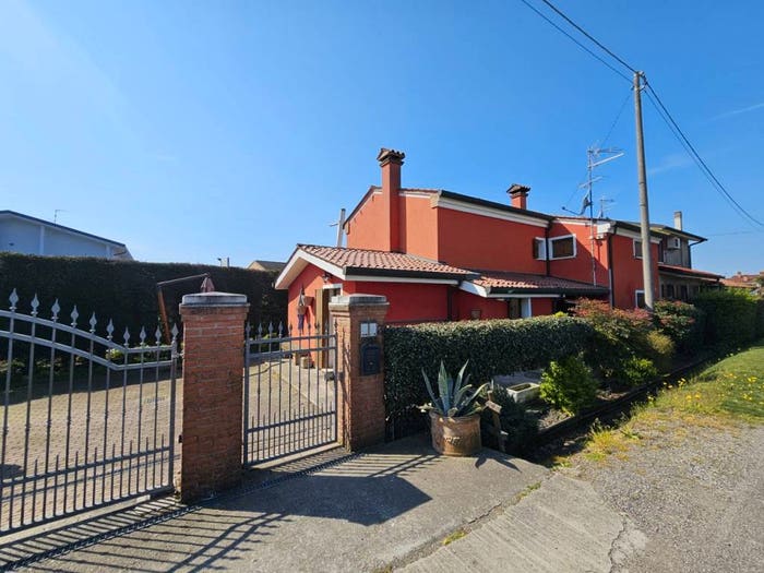 Casa quadrilocale in vendita in VIA CANEVA, Centro, Ospedaletto Euganeo