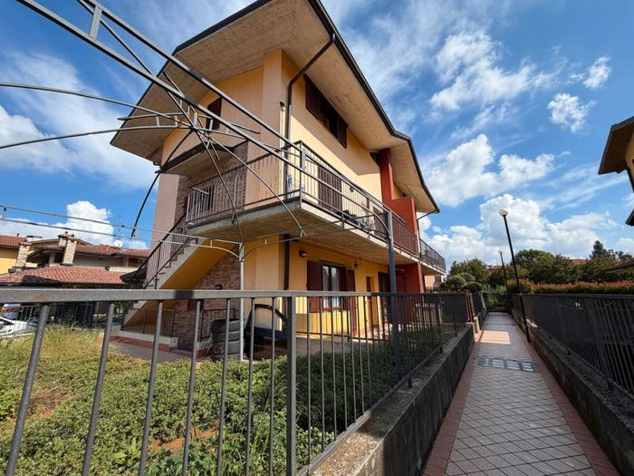 Appartamento trilocale in vendita in Centro, Terno d'Isola