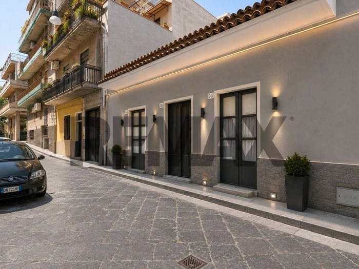 Casa quadrilocale in vendita in Via Mulini, Centro, Misterbianco