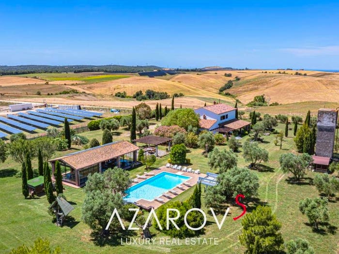 Casa con 6 locali in vendita in Via Umberto I, Centro, Montalto di Castro