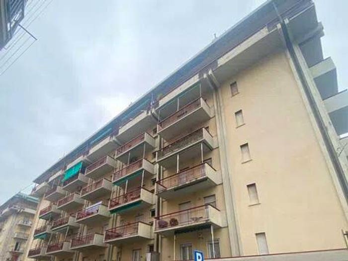 Appartamento trilocale in vendita in Via Chiaravagna D, Sestri Ponente, Genova