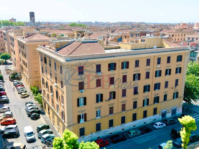 Appartamento trilocale in vendita in Via Severino Grattoni, San Giovanni, Roma