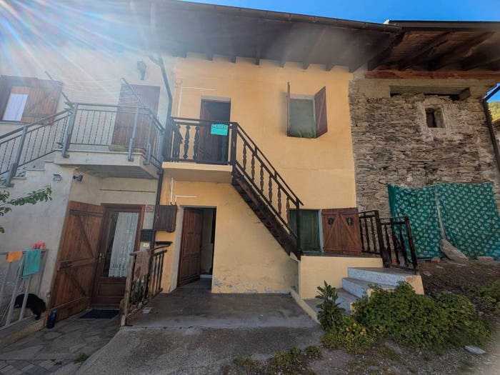 Casa bilocale in vendita in Via G Fiore, Gaiola
