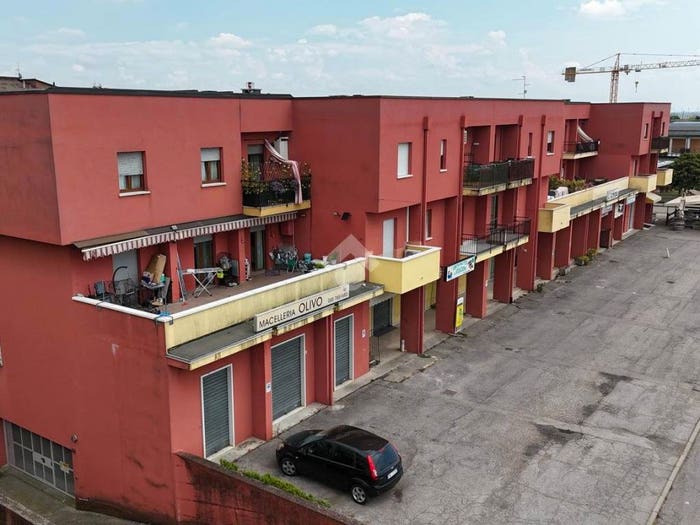 Appartamento con 5 locali in vendita in Via Umberto Nobile, Strà Montanara Pieve, Colognola Ai Colli
