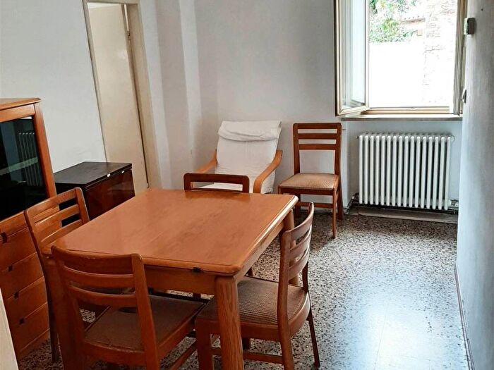 Appartamento con 5 locali in vendita in Centro, Urbino