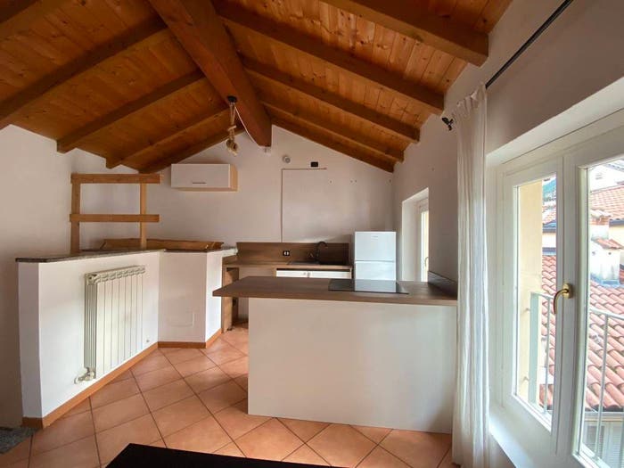 Casa trilocale in vendita in Via Professor Mario Redaelli, Olginate