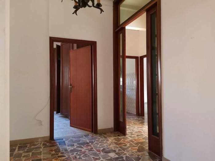 Appartamento con 5 locali in vendita in Centro, Poggibonsi