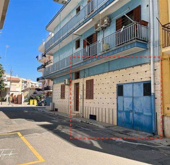 Appartamento bilocale in vendita in Via Donizetti, Palagiano