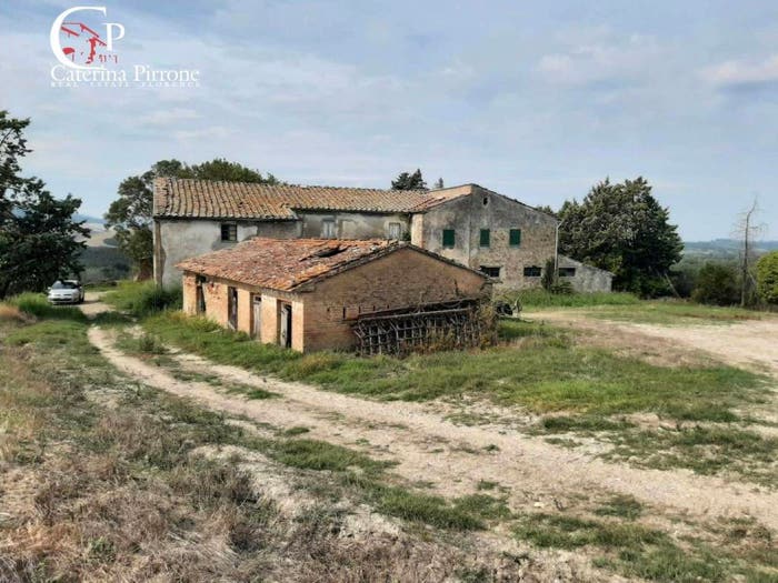 Casa con 6 locali in vendita in Strada Vicinale dei Marmini, Volterra