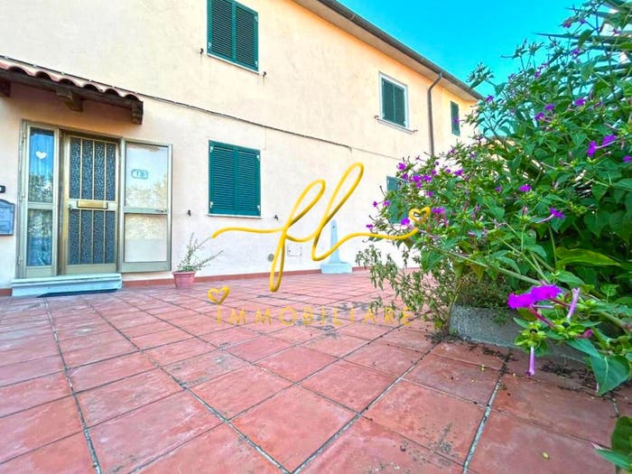 Casa quadrilocale in vendita in Castellina Marittima