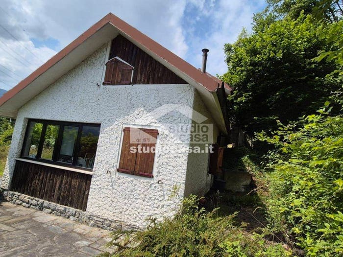 Casa trilocale in vendita in Valle Delle Fontane, Endine Gaiano