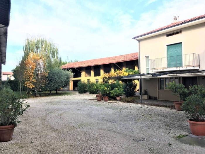 Casa con 6 locali in vendita in Via Martiri della Libertà, Ospitaletto