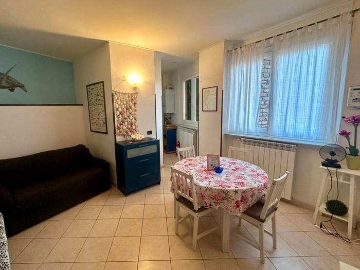 Appartamento bilocale in vendita in Via Giovan Battista Ferrari, Centro, Camogli