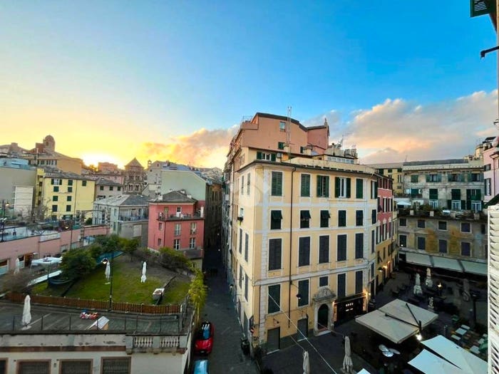 Appartamento con 5 locali in vendita in Piazza delle Erbe, Molo, Genova