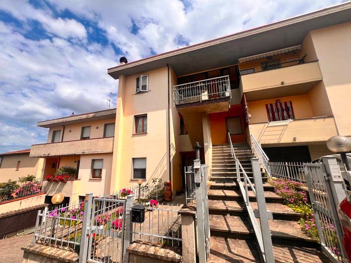 Appartamento trilocale in vendita in Via Antonio Pacinotti, Centro, Anghiari