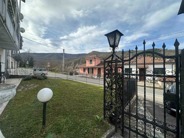 Appartamento quadrilocale in vendita in Cabella Ligure