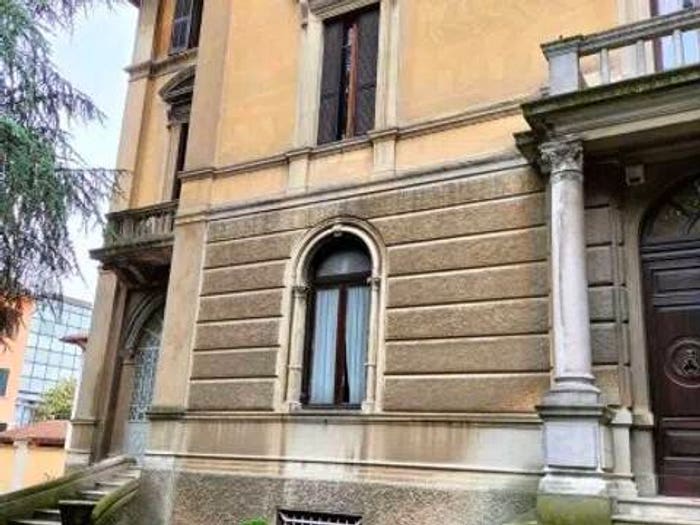 Appartamento con 6 locali in vendita in Via Giuseppe Garibaldi, Novi Ligure