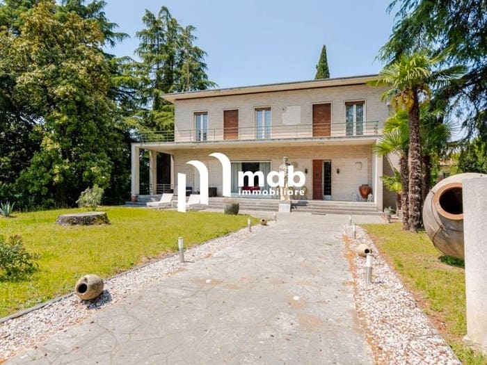 Casa con 5 locali in vendita in Via Angiolina, Centro, Gorizia
