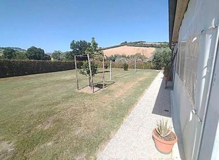 Casa con 6 locali in vendita in Strada Comunale Camera di Fermo, Fermo