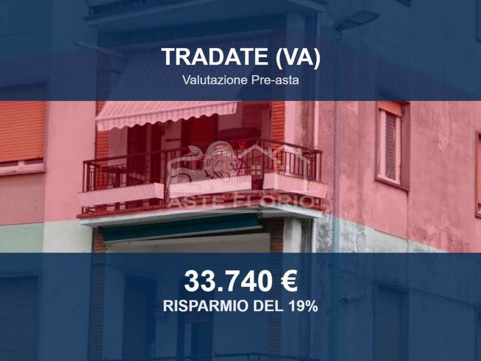 Appartamento trilocale in vendita in via Rossini Carlo, Centro, Tradate