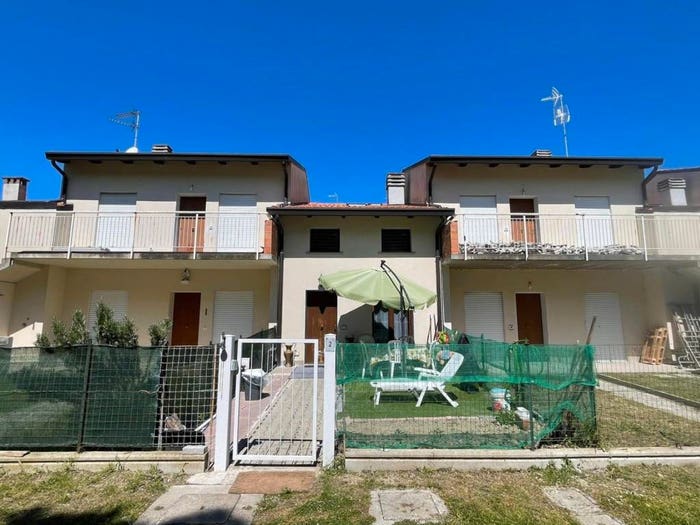 Casa trilocale in vendita in Viale Sandro Botticelli, Lido Adriano Lido di Dante, Ravenna