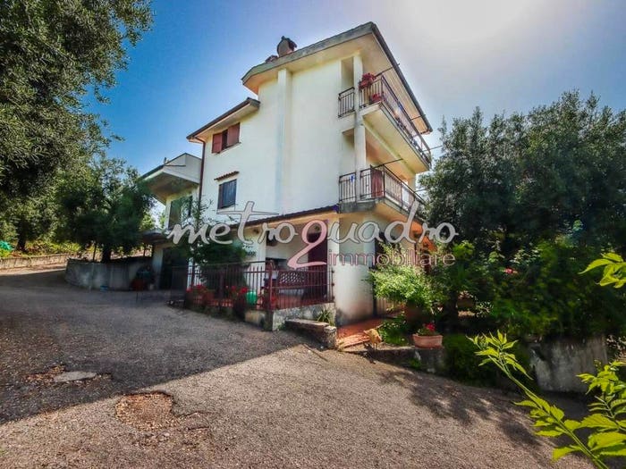 Casa con 6 locali in vendita in Centro, Itri