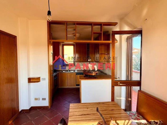 Casa con 5 locali in vendita in Via Francesca Vecchia, Alberghi Via Romana Pescia Morta, Pescia