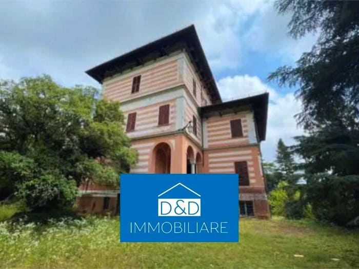 Casa con 6 locali in vendita in Strada Villalvernia, Novi Ligure