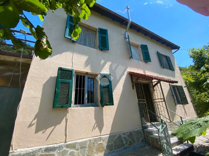 Casa con 5 locali in vendita in Localita Rive, Montoggio